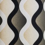 Papel de Parede Vinílico Geométrico Marfim com Preto e Prata